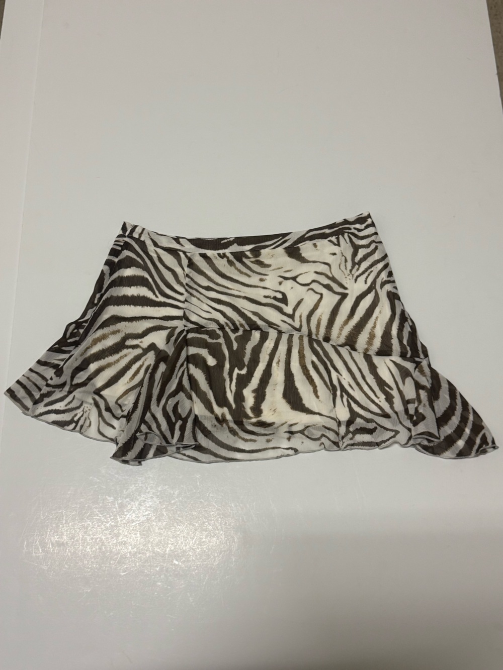 NWT Women’s No Boundaries Asymtrcl Flouncy Skirt Size M 8-10
